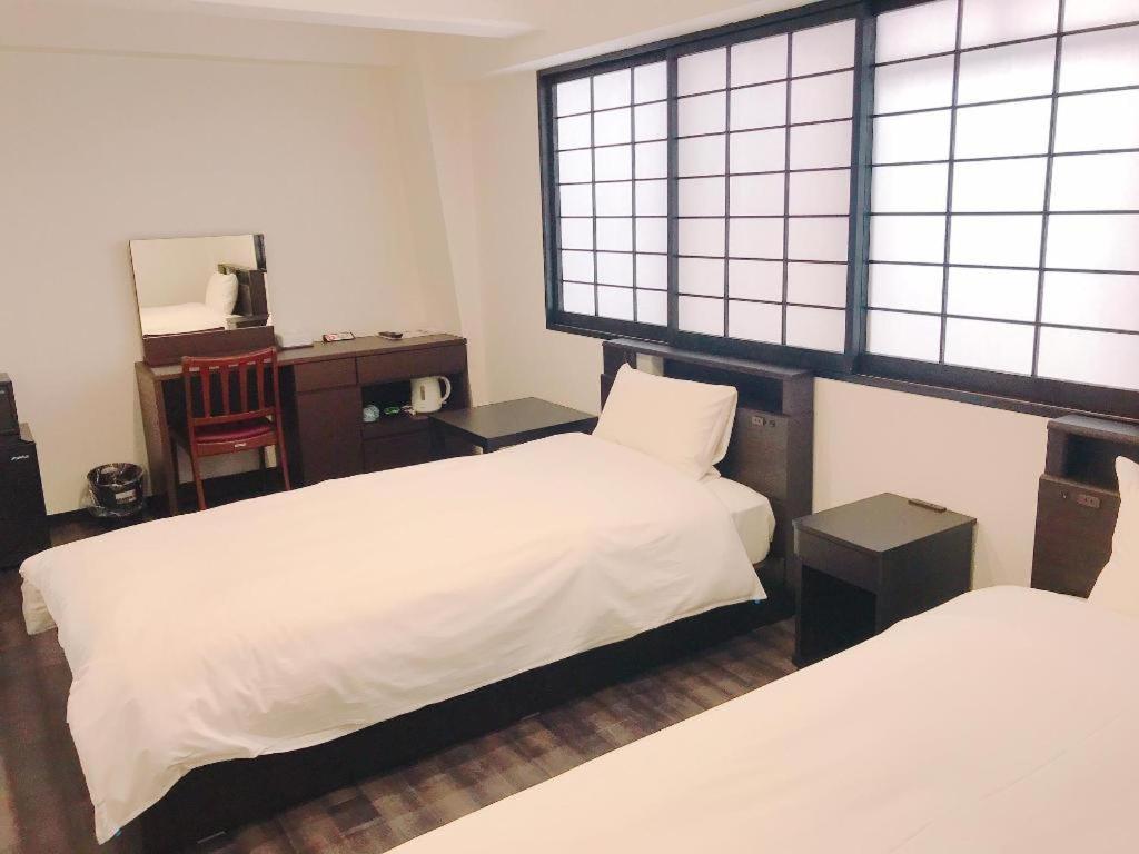 Rozy Hotel Namba Osaka Exterior photo